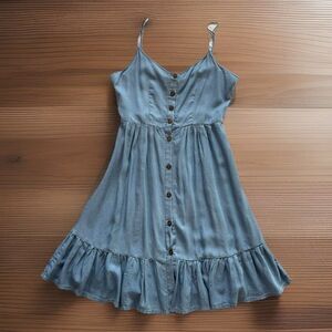 Love Tree Chambray Spaghetti Strap Dress Junior Medium Knee A-Line Blue Ruffles